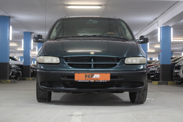 Chrysler Voyager III, 7 мест, 1999 г.