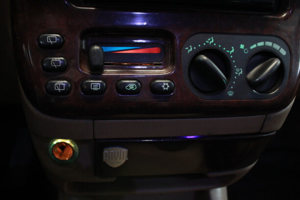 Chrysler Voyager III, 7 мест, 1999 г.