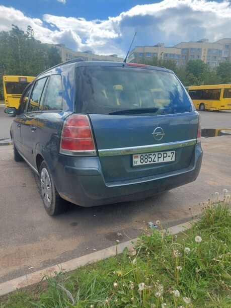 Opel Zafira B, 7 мест, 2006 г.