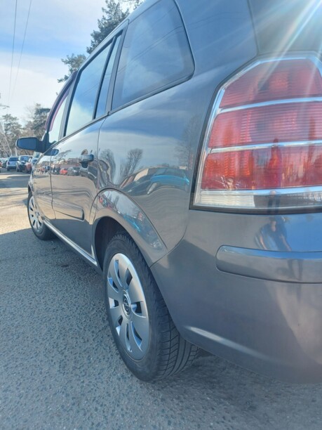 Opel Zafira B, 7 мест, 2006 г.
