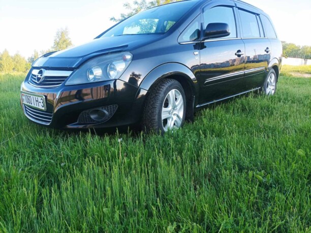 Opel Zafira B · Рестайлинг, 7 мест, 2010 г.