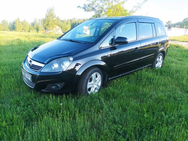 Opel Zafira B · Рестайлинг, 7 мест, 2010 г.