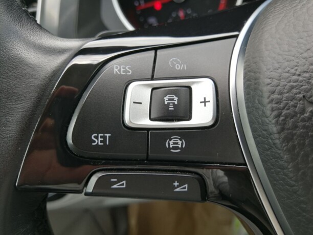 Volkswagen Tiguan II, 2019 г.