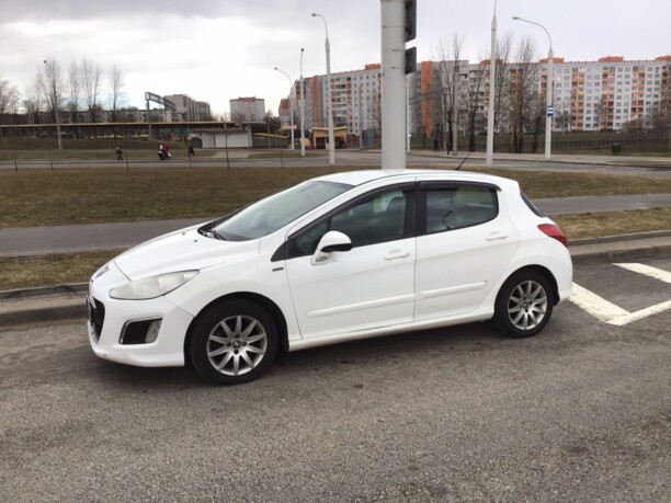 Peugeot 308 T7 · Рестайлинг, 2012 г.
