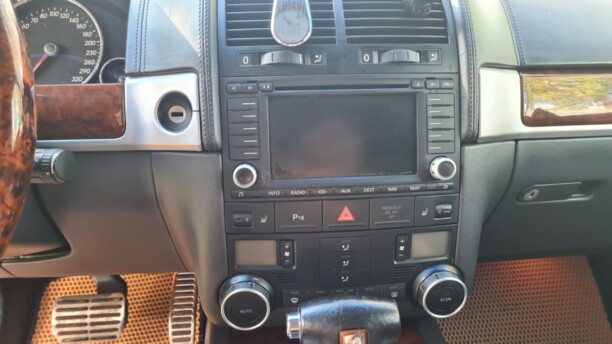 Volkswagen Touareg I, 2006 г.