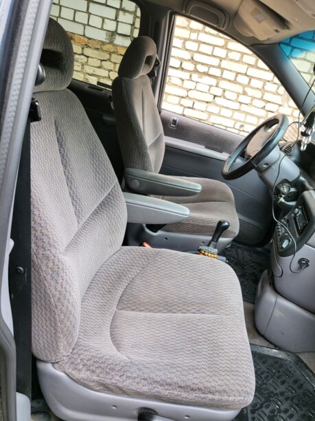 Chrysler Voyager III, 7 мест, 1999 г.