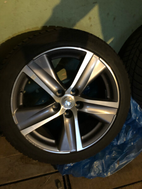 Lexus 8x18 5x114.3 4 шт.