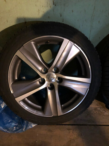 Lexus 8x18 5x114.3 4 шт.