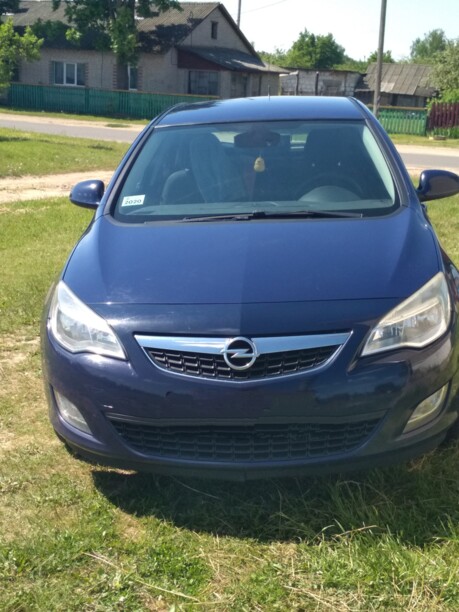 Opel Astra J, 2011 г.