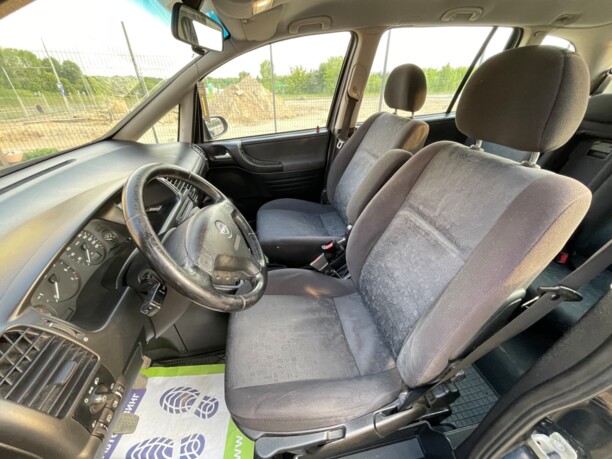 Opel Zafira A, 7 мест, 2002 г.