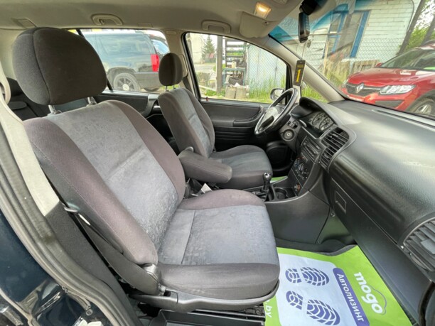 Opel Zafira A, 7 мест, 2002 г.