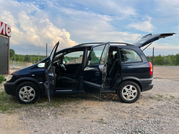 Opel Zafira A, 7 мест, 2002 г.