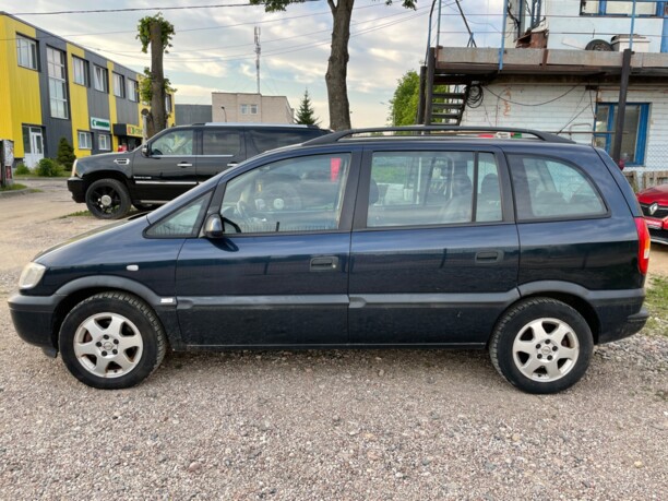 Opel Zafira A, 7 мест, 2002 г.