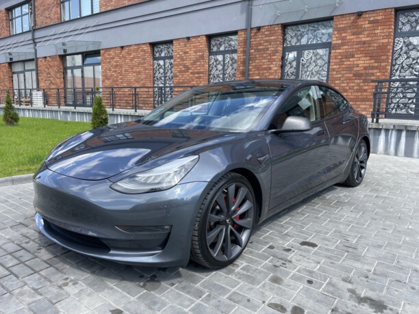 Tesla Model 3, 2020 г.