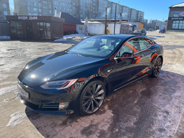 Tesla Model S I · Рестайлинг, 2017 г.