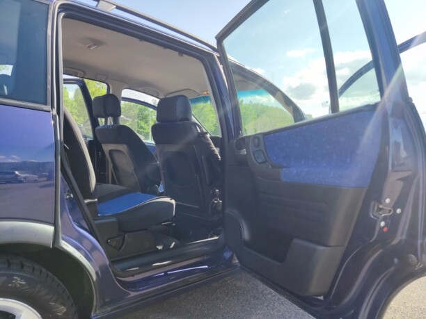 Opel Zafira A, 7 мест, 1999 г.