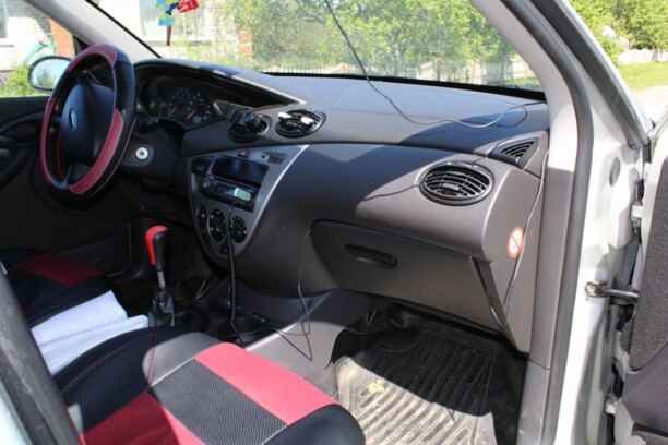 Ford Focus I · Рестайлинг, 2004 г.