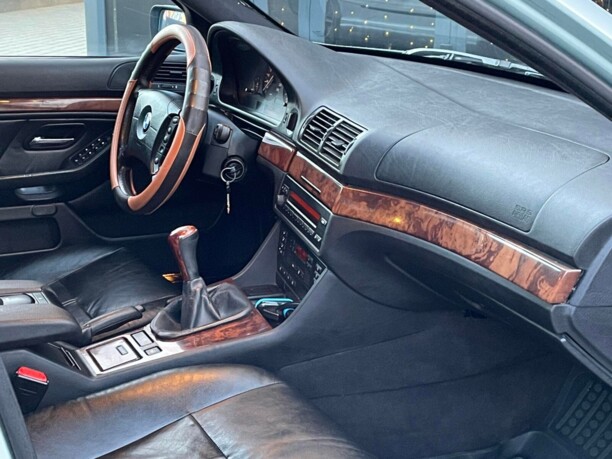 BMW 5 серия E39, 2001 г.