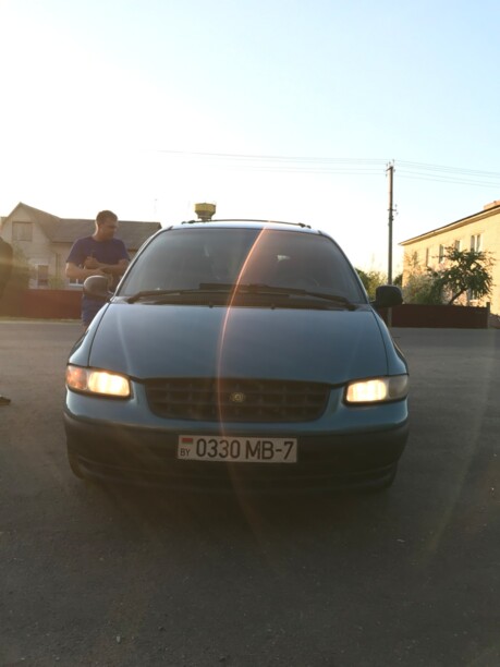 Chrysler Voyager III, 7 мест, 1997 г.