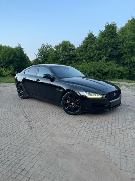 Jaguar XE, 2015 г.