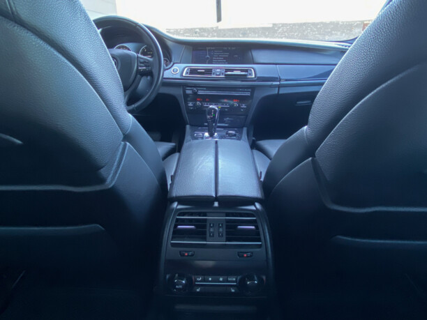 BMW 7 серия F01, F04, 2010 г.