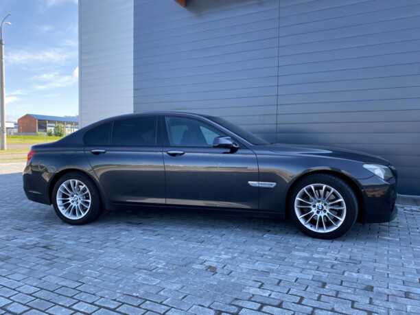 BMW 7 серия F01, F04, 2010 г.