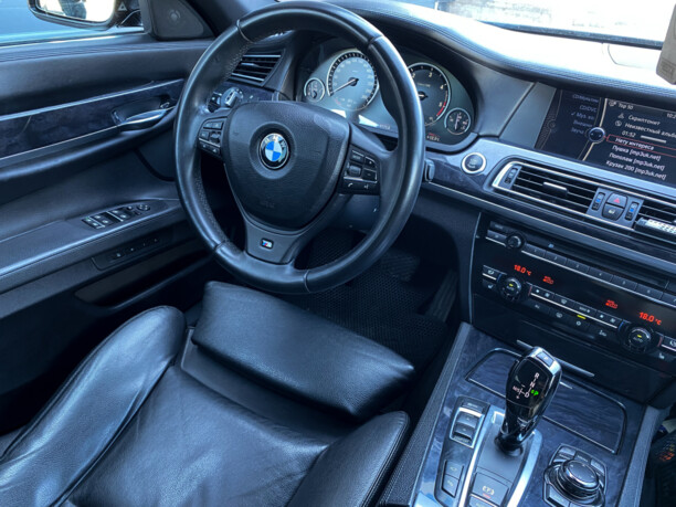 BMW 7 серия F01, F04, 2010 г.