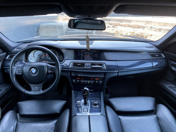 BMW 7 серия F01, F04, 2010 г.