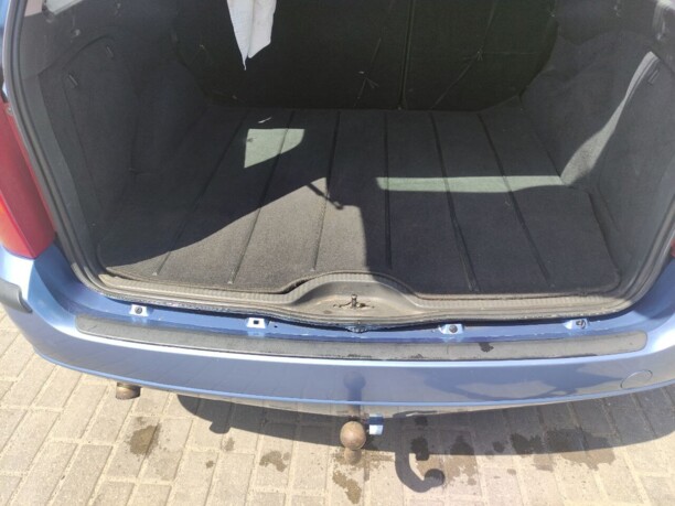 Ford Focus I · Рестайлинг, 2002 г.