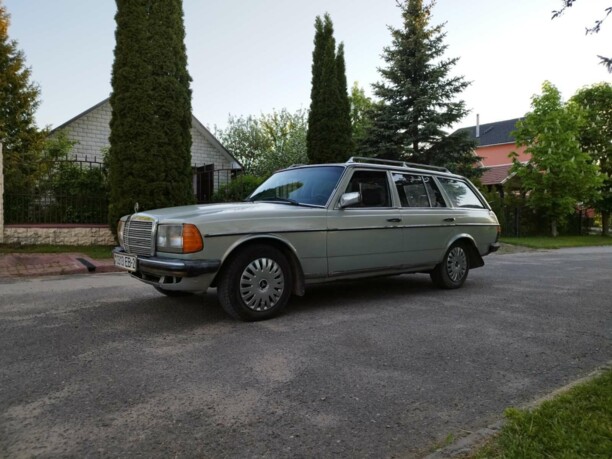 Mercedes-Benz E-Класс W123, 1983 г.