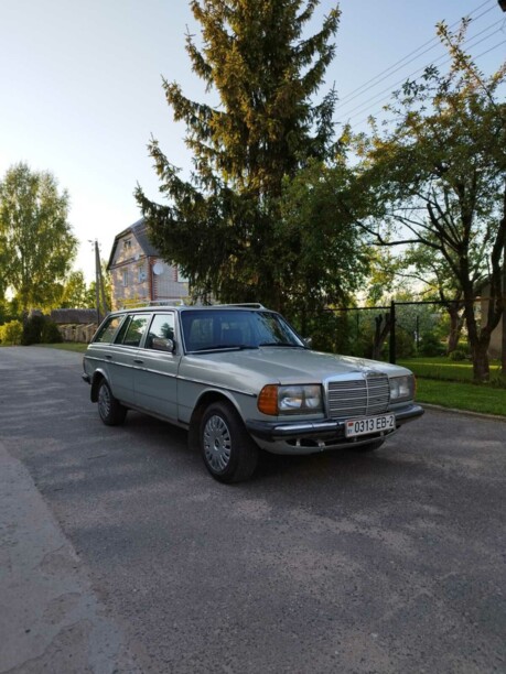 Mercedes-Benz E-Класс W123, 1983 г.