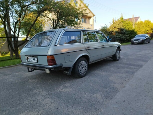 Mercedes-Benz E-Класс W123, 1983 г.