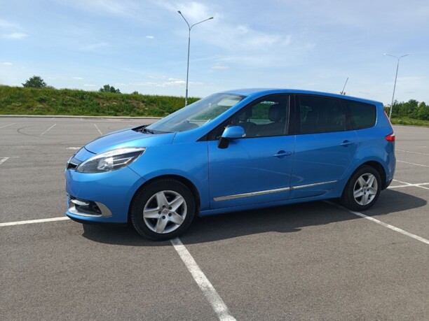 Renault Grand Scenic III · 2-й рестайлинг, 7 мест, 2015 г.