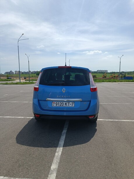 Renault Grand Scenic III · 2-й рестайлинг, 7 мест, 2015 г.