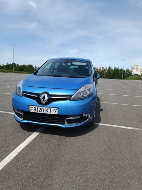 Renault Grand Scenic III · 2-й рестайлинг, 7 мест, 2015 г.