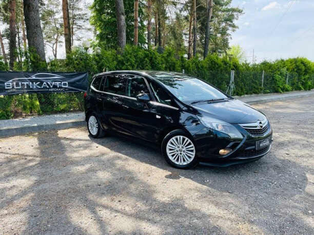 Opel Zafira C, 7 мест, 2015 г.