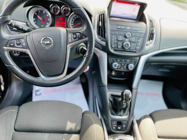 Opel Zafira C, 7 мест, 2015 г.