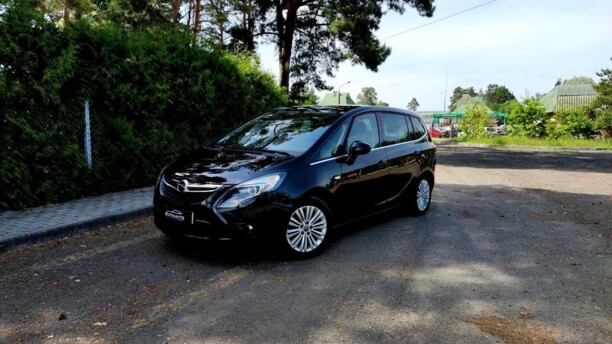 Opel Zafira C, 7 мест, 2015 г.