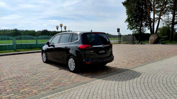Opel Zafira C, 7 мест, 2015 г.