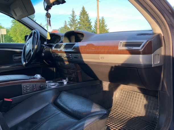 BMW 7 серия E65, 2002 г.