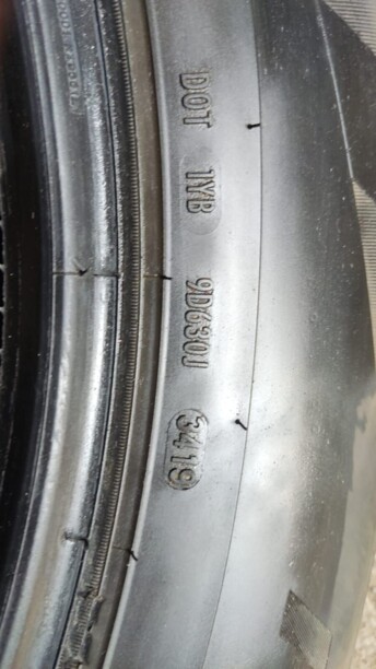 Легковые шины Pirelli ICE ZERO 235/65 R18 4 шт.