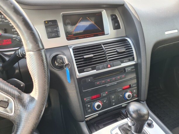 Audi Q7 4L, 7 мест, 2008 г.