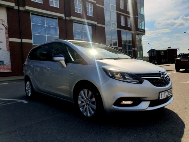 Opel Zafira C · Рестайлинг, 2017 г.