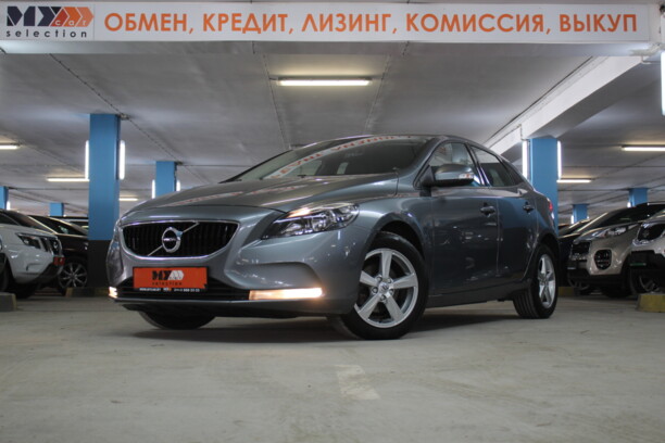 Volvo V40 II · Рестайлинг, 2017 г.