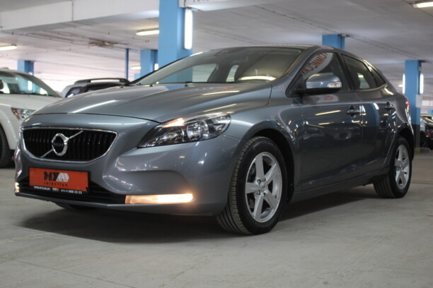 Volvo V40 II · Рестайлинг, 2017 г.