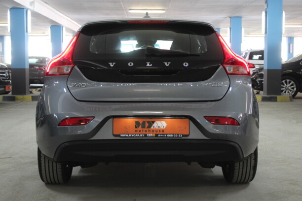 Volvo V40 II · Рестайлинг, 2017 г.
