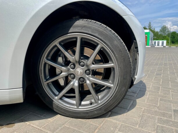Tesla Model 3, 2020 г.