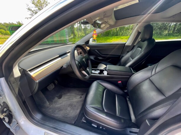 Tesla Model 3, 2020 г.