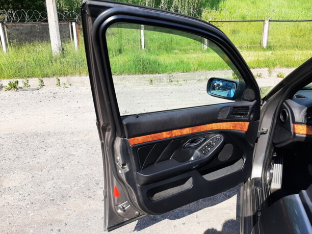 BMW 5 серия E39, 2003 г.