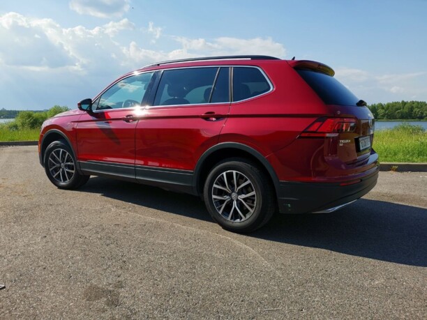 Volkswagen Tiguan II, 7 мест, 2019 г.